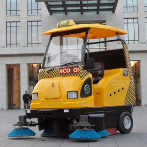 E800W Heavy Duty Industrial Ride on Driveway VacuumHotel Street Sweeper 